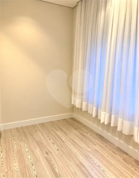 Apartamento à venda no Condomínio Family Garden, Chácara Inglesa, SBC, com 127 m², 3 suítes, varanda gourmet com churrasqueira a carvão, móveis planejados, ar-condicionado, 2 vagas cobertas e lazer completo.