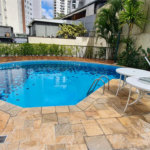 Apartamento luxuoso com 130m2, 3 suítes, 4 vagas.