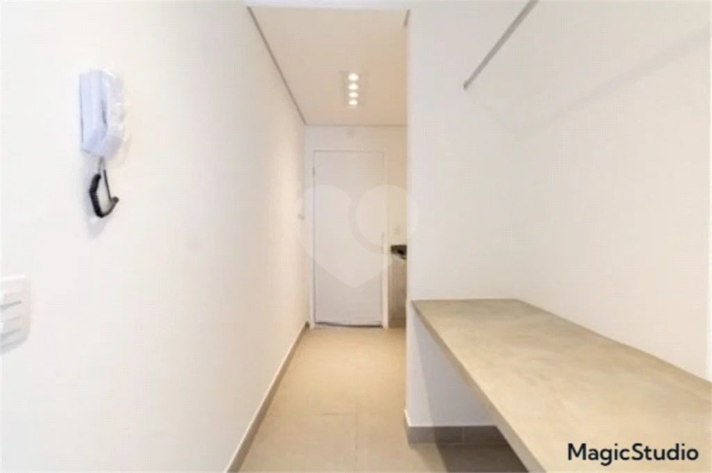 Apartamento com 1 dormitório para locação na Barra Funda.