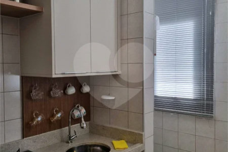 Apartamento tipo kit net á venda centro de Indaiatuba, sem vaga de garagem.