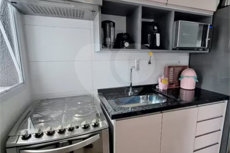 Apartamento com uma suíte para locação ao lado do Shopping Metrô Tatuapé. SP