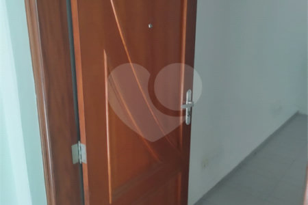Sala Comercial na Prestigiada Alameda Lucas Nogueira Garcez