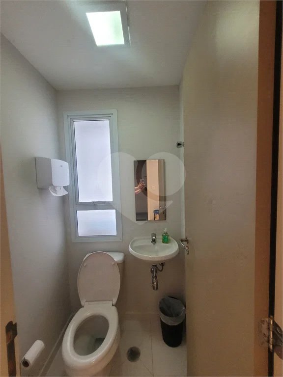 Sala comercial para locação no Paraíso