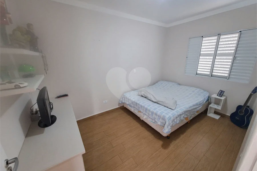 Linda Casa 3 dormitórios com piscina - R$ 950.000,00