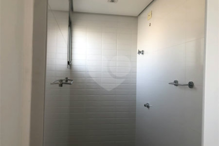 Lindo Apartamento com Varanda integrada