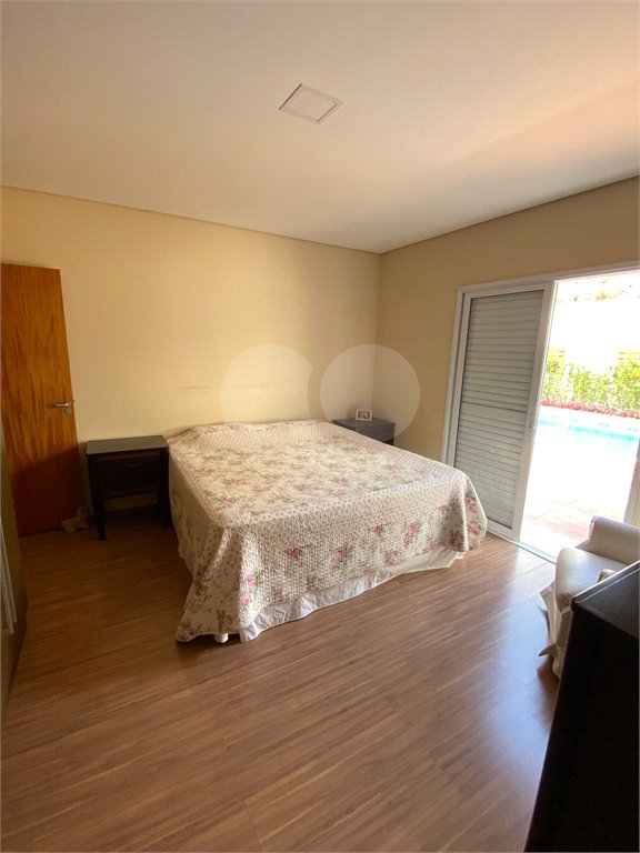 Linda casa Condomínio Santa Isabel I