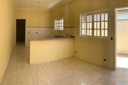 Casa à venda com 2 quartos, sendo 1 suíte, em Nova Itanhaém, Itanhaém - SP
