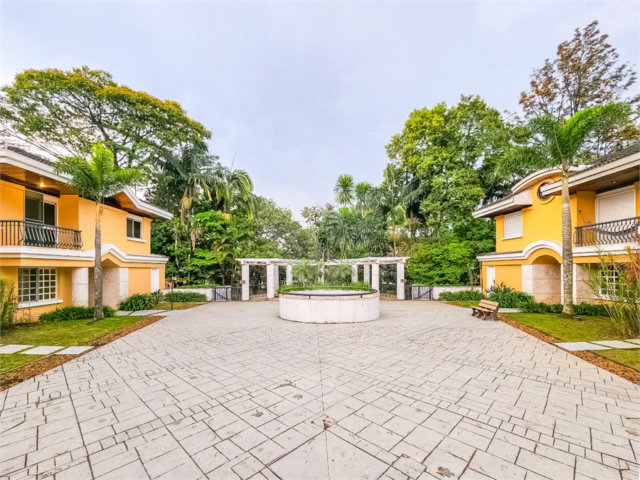 Casa à venda com 4 suítes no condomínio Ville Le Mans, São Paulo - SP