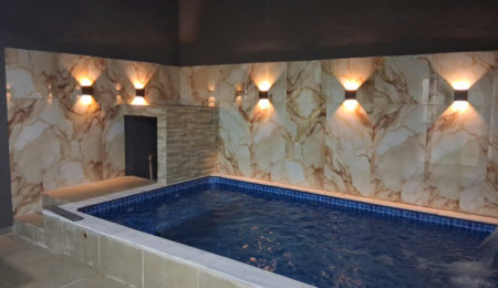 Casa à venda com piscina em Itanhaém
