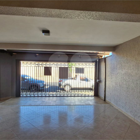 Casa/Sobrado a venda no Timburis em São Carlos