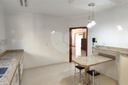 Casa à Venda de 5 dormitórios em São Carlos, no Residencial Eldorado