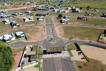 Terreno a venda no Residencial Villa Dumont!