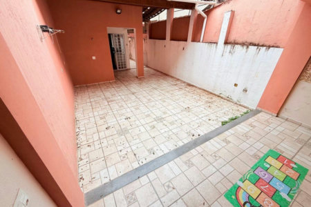 Casa à venda com 3 quartos, sendo 1 suíte,  em Jardim Olympia, São Paulo, SP