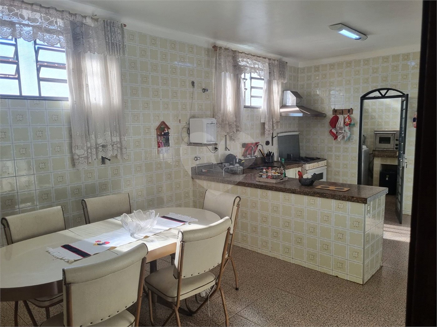Casa comercial para locação no Centro
