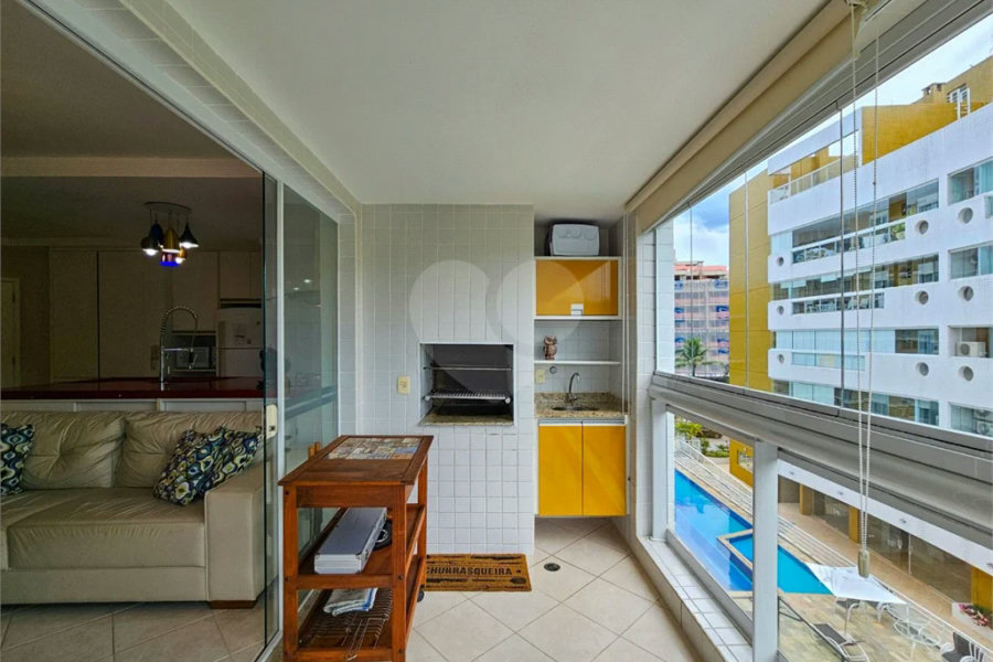 Apartamento à venda com 4 quartos, sendo 3 suítes, em Riviera de São Lourenço, Bertioga, SP
