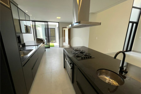 Casa com 3 suites a venda no Villeneuve