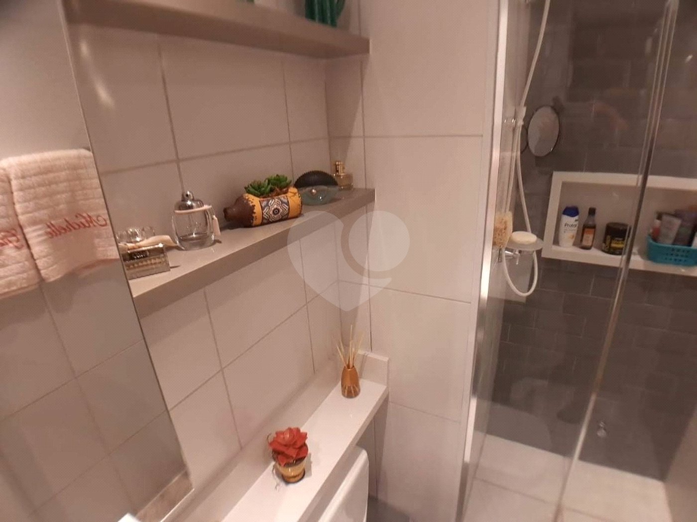 Apartamento à venda no Brás, 1 suíte, garagem
