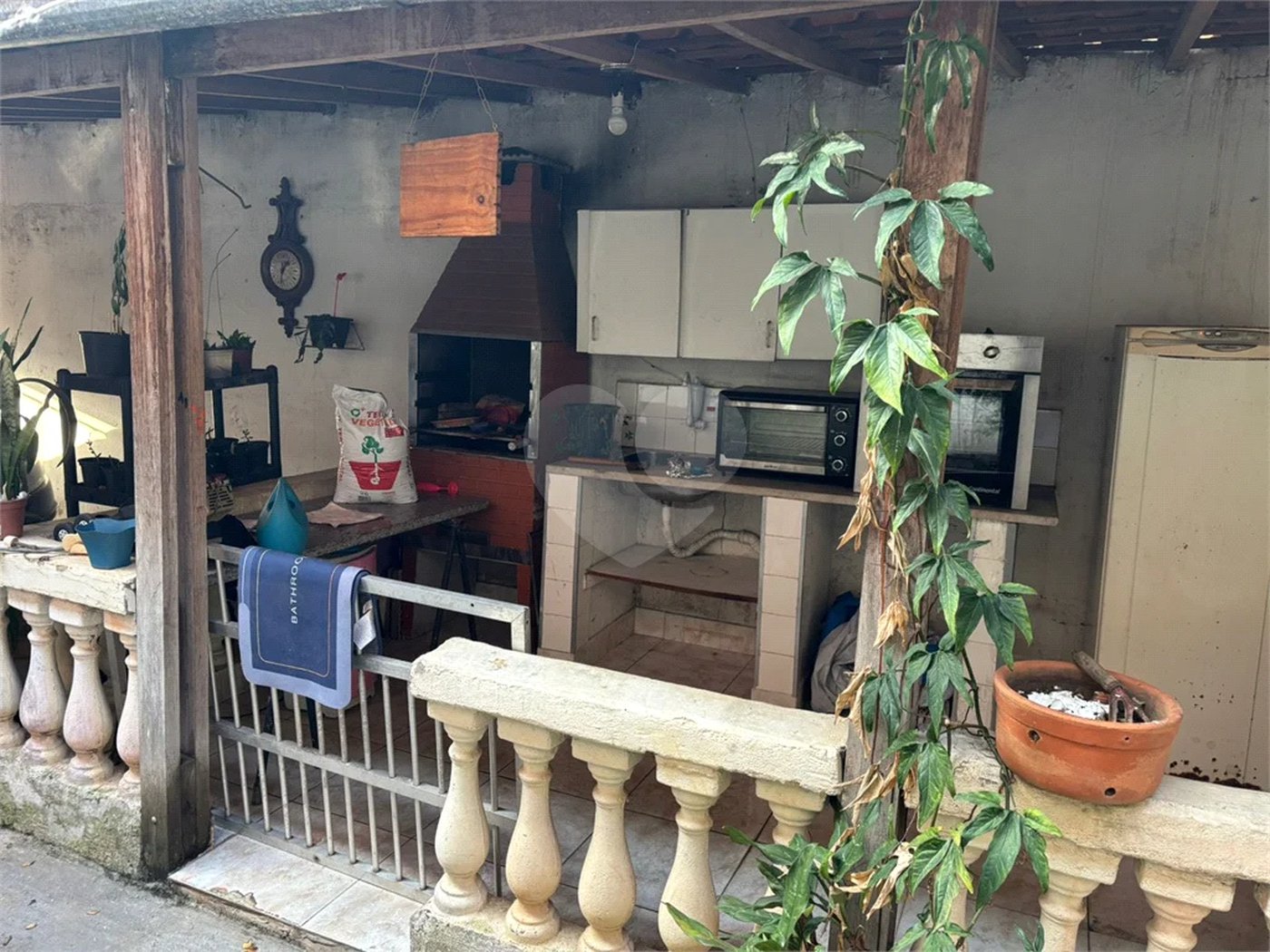 Casa com 300m², 5 quartos (3 suítes), 3 garagens, à venda em Itaquera