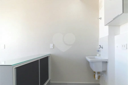 Apartamento à venda no Sacomã com 2 quartos e sem vaga