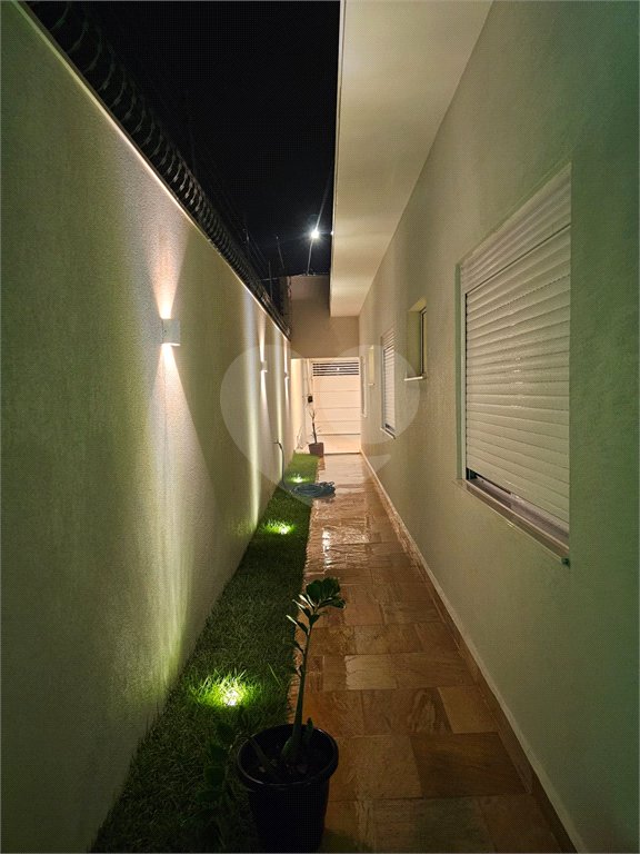 Casa à Venda no Arcoville - Completa e Confortável