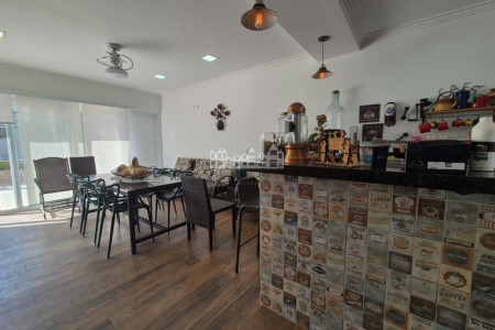 Casa à venda com 3 quartos, sendo 1 suíte, em Vila Esperia Ou Giglio, Atibaia - SP