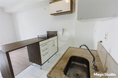 Apartamento com 66m², 2 dormitórios, 1 vaga de garagem, à venda na Barra Funda.