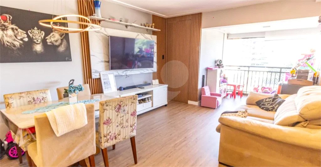 Apartamento à venda na Moóca, 68m², 2 dormitórios, 1 suíte, 1 vaga, ar condicionado, varanda, lazer completo