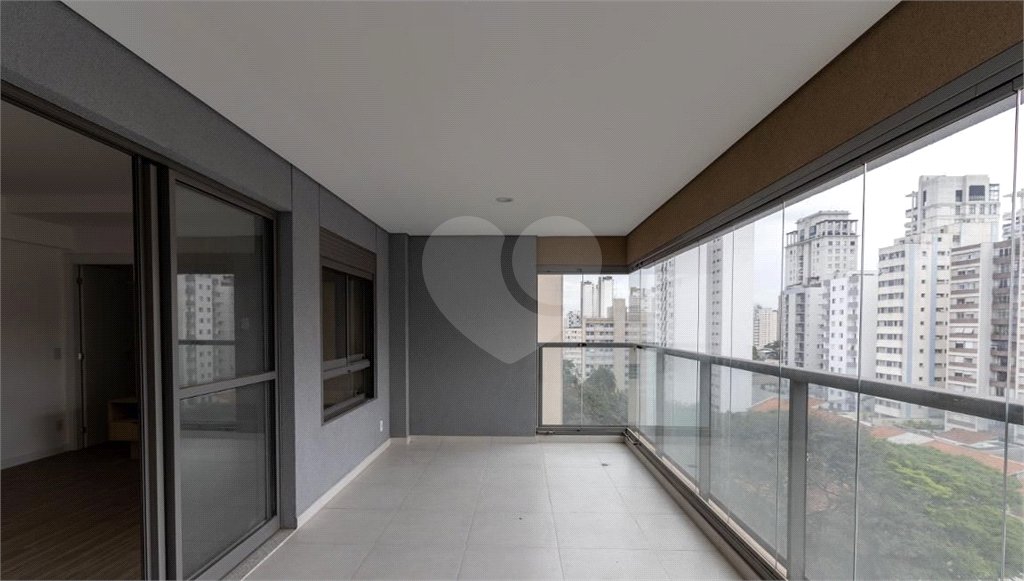 Apartamento à venda ou para alugar com 2 suítes em Vila Olímpia, São Paulo, SP