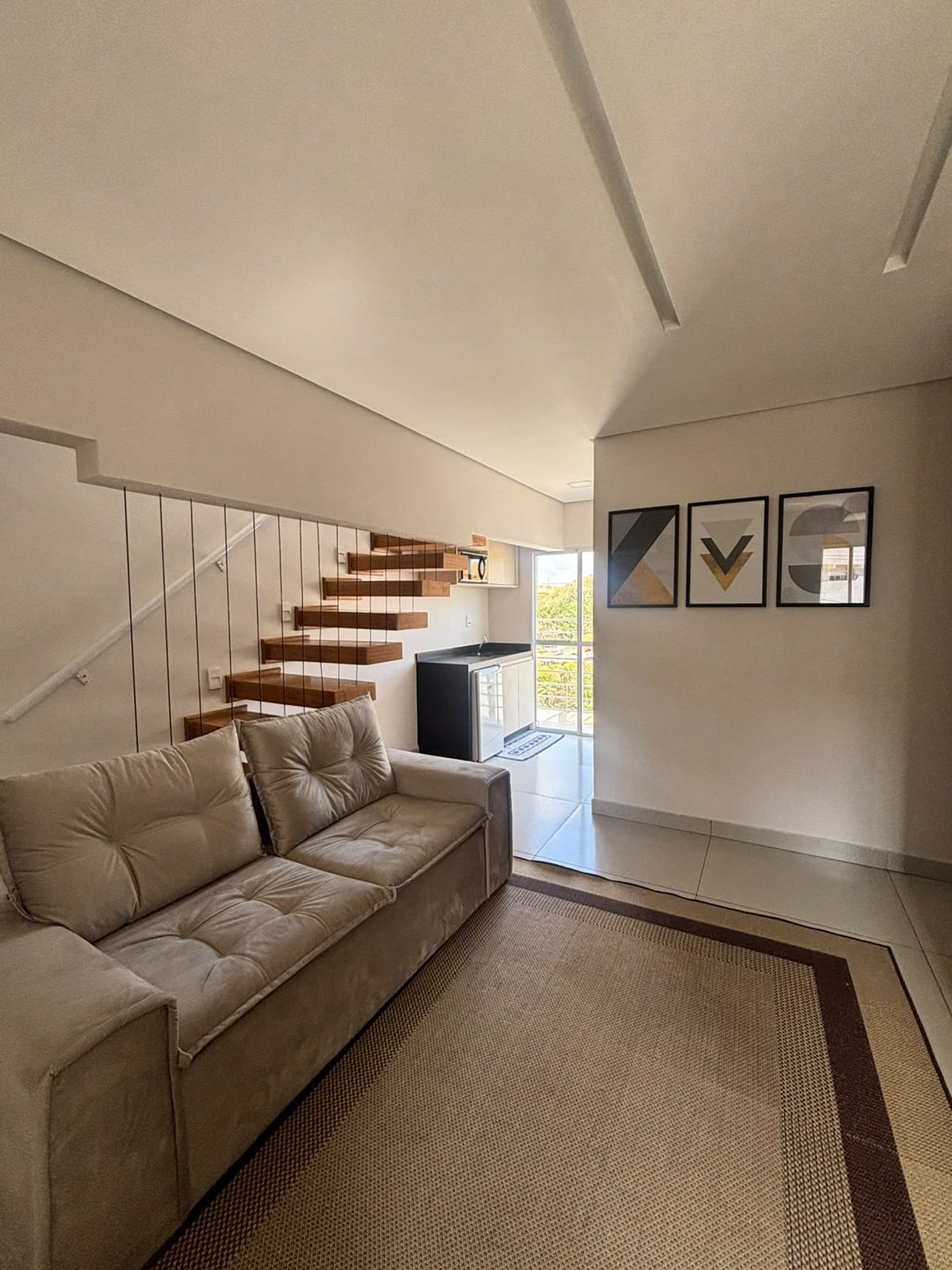 Apartamento à venda com 3 quartos, sendo 1 suíte, em Residencial Summer Ville, Poços de Caldas - MG