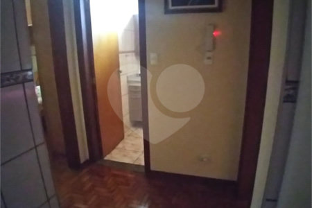 Casa + salão comercial na Vila Vista Alegre