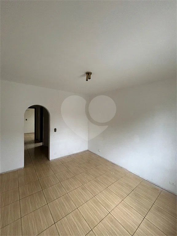 Excelente sobrado para comércio ou residência na Vila Santa Catarina