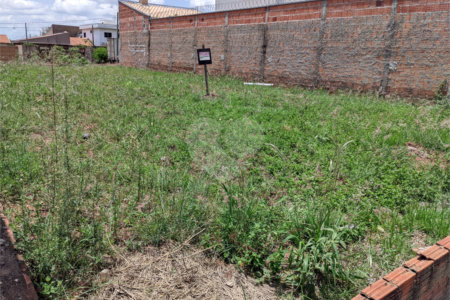 Terreno no Jardim Embare