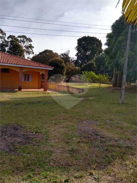 Chácara em água vermelha, localizada em ponto comercial.