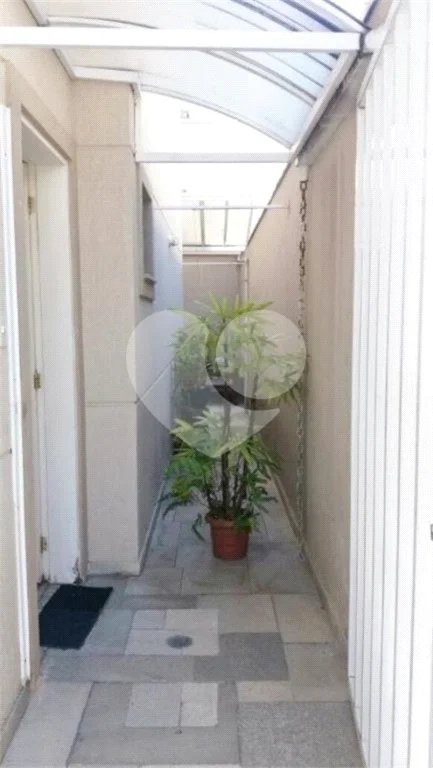 Lindo Sobrado em Condomínio