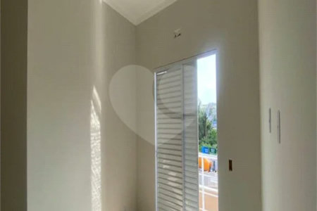 Linda casa nova á venda Jardim dos Sabias, 2 dormitorios um suite, uma vaga. 129m² de construção.