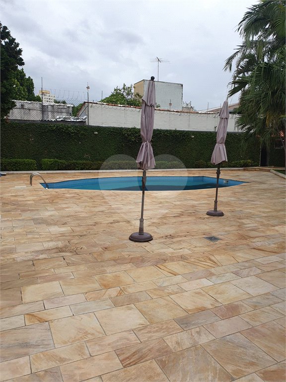 Casa à venda com 2 quartos, sendo 1 suíte, no condomínio Flamboyant, São Paulo - SP