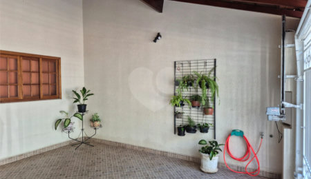 Casa à venda com 2 quartos, sendo 1 suíte,  em Parque Industrial, São Carlos, SP