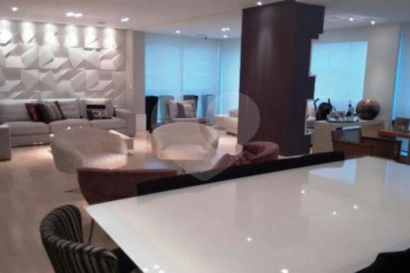 Apartamento Alto Padrão no Campo Belo