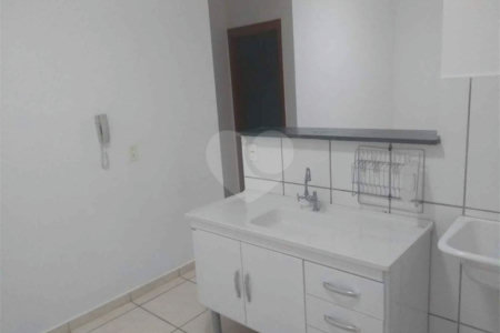 Apartamento no Condomínio Monte Logan.