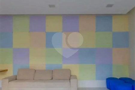 Apartamento no Ipiranga de 68m2 com 2 dorms, 1 suíte, 2 banheiros, 1 vaga. Estuda permuta.