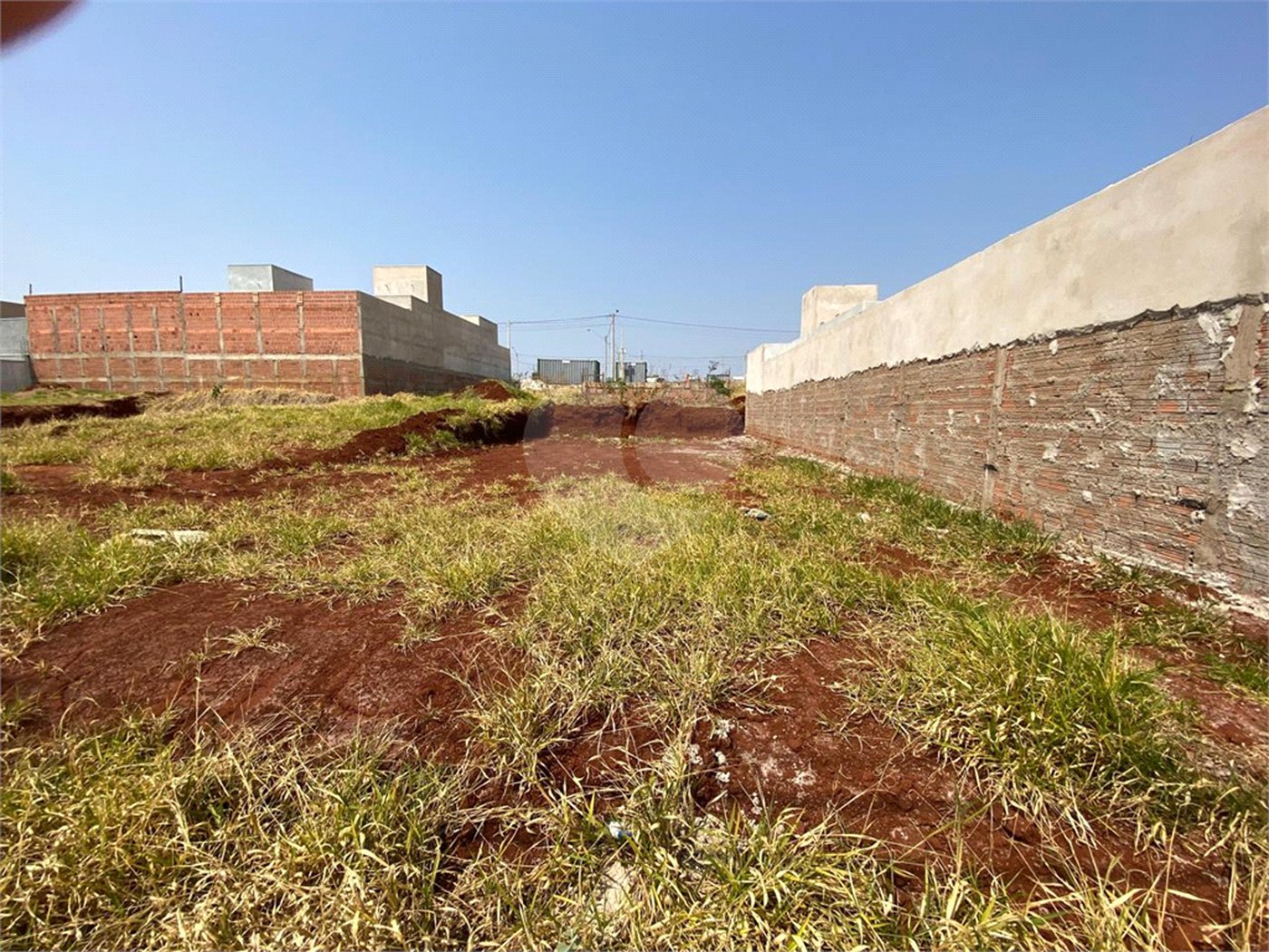 Terreno à Venda no Bairro Salto do Monjolinho