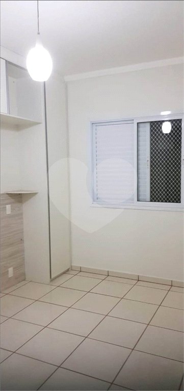 Apartamento à venda no condomínio Residencial Vancouver, em Araraquara-SP.