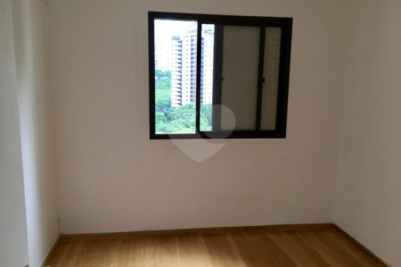 Apartamento com 3 Dormitórios sendo 1 Suíte 2 Vagas à Venda 99 m² por R$ 650.000