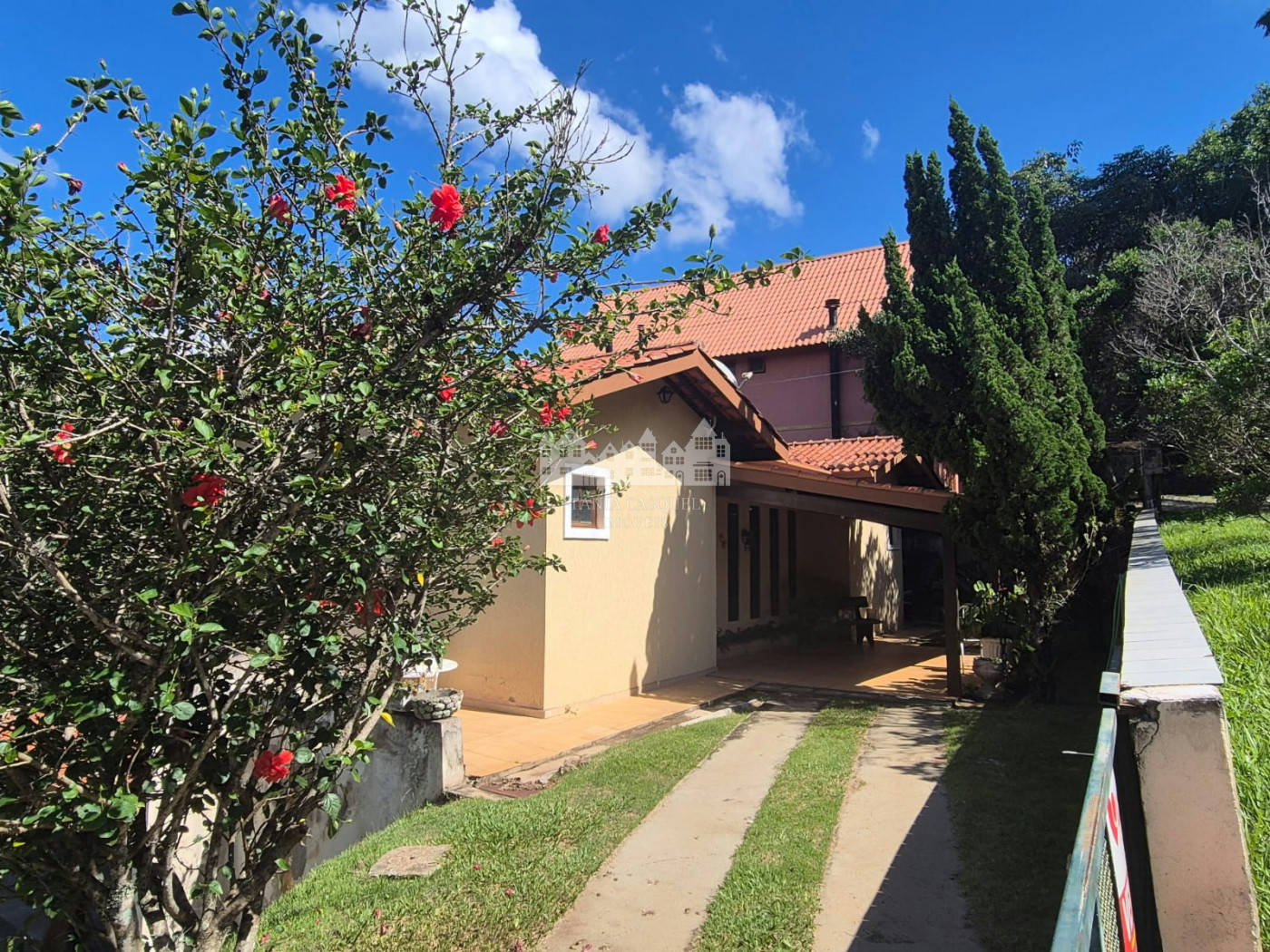 Casa à venda com 3 suítes no condomínio Portal Dos Nobres, Atibaia - SP