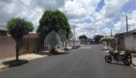 Casa à venda com 3 quartos, sendo 1 suíte,  em Jardim São Carlos 5, São Carlos, SP