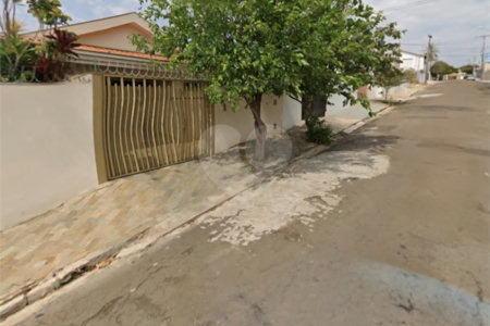 Seu novo lar te espera no Jardim Nova São Carlos – espaço, conforto e uma localização que faz toda diferença!