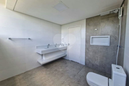 Casa de Alto Padrão à Venda e Locação - Condomínio Vila Verde