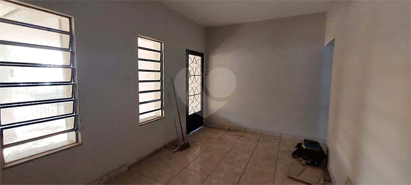 Casa à venda com 3 quartos, sendo 1 suíte, em Vila Belém, Piracicaba, SP