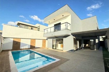 Casa à venda com 3 quartos, sendo 2 suítes, no condomínio Brisas Jundiaí, Jundiaí - SP