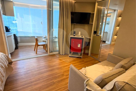 Apartamento com 35m², 1 dormitório, à venda na Bela Vista